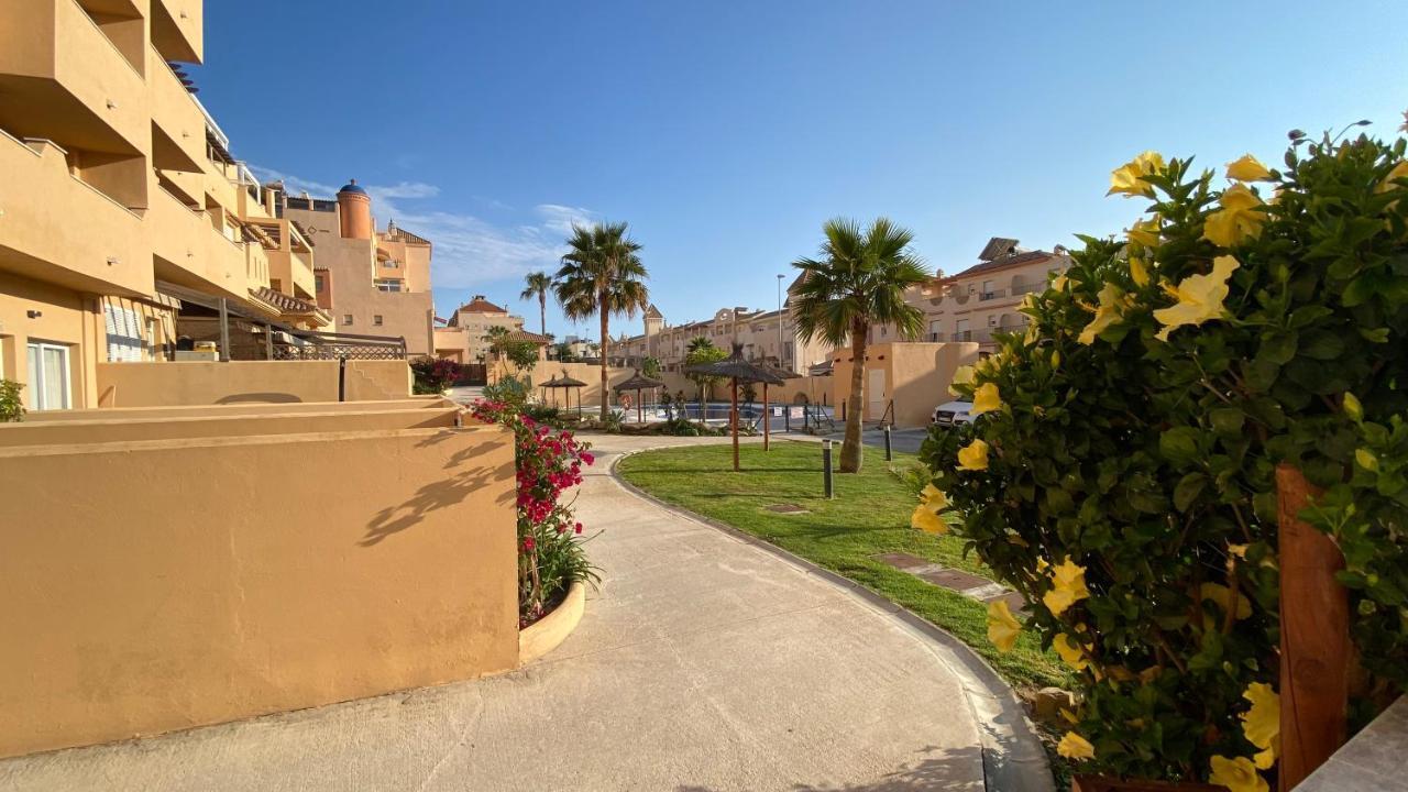 טריפה Studio "Mosaico" With Parking, Air Conditioner, Pool, Fibre Optic 600Mb Included מראה חיצוני תמונה
